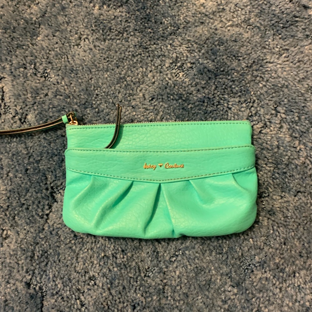 Wristlet